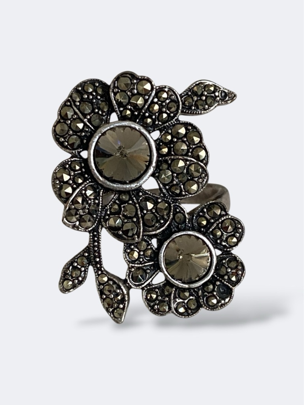 Fossil Black Flower Ring Marcasite Accents Shimmery Festival Concert Spring - Picture 3 of 16